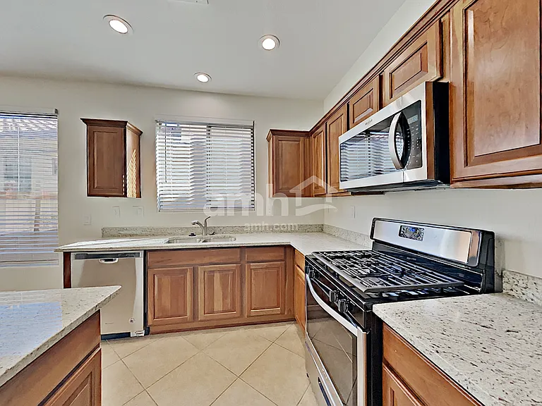 3624 W Steinbeck Dr — Photo 3