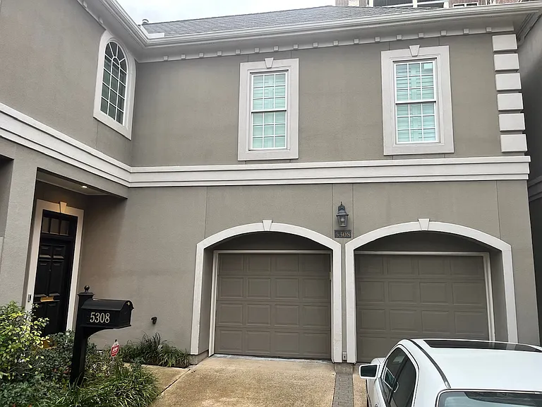 Front of townhouse