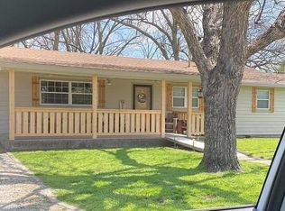 204 S 5th St, Davis, OK 73030