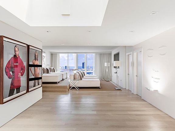 4th image of 1800 Sunset Harbour Dr Suite Ts2