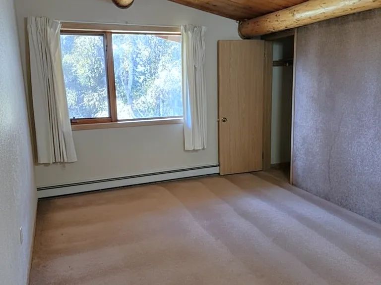 Lakefront Apartments for Rent in North Pole, AK | Beaver Lake Apartments — Photo 12