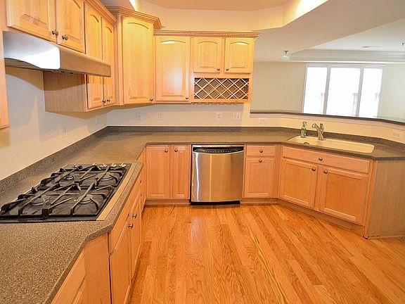 4th image of 7135 Mason Grove Ct