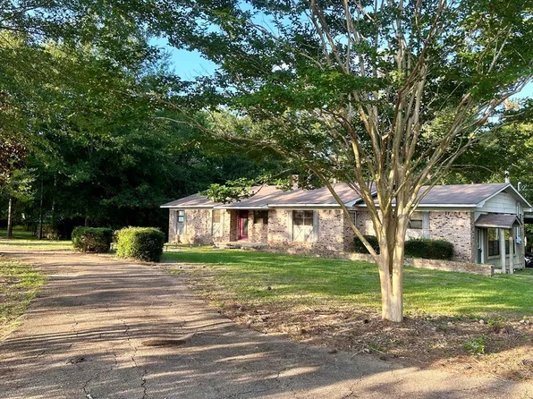 74 Timberlane Dr, Monticello, MS 39654