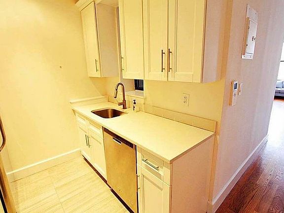 3rd image of 2245 Adam Clayton Powell Jr Blvd APT 4