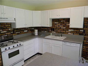 3rd image of 3214 Voigt Dr