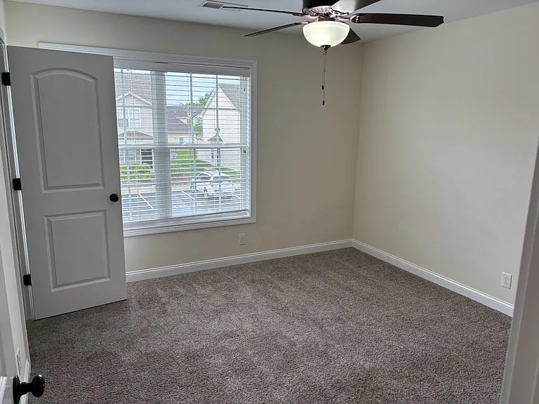332 Sam Houston Cir — Photo 26