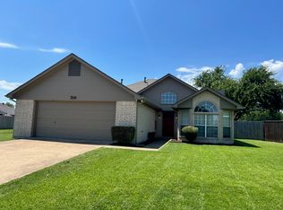 306 E Church St, Forney, TX 75126