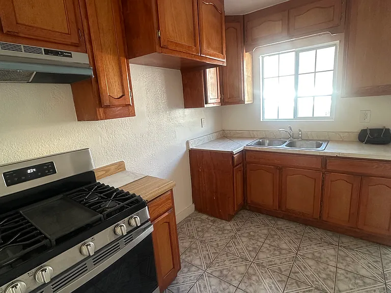 3333 Pepper Ave #2 — Photo 18