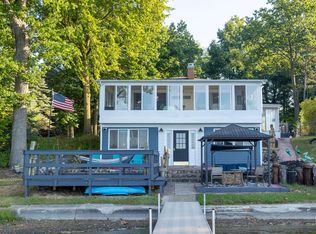 1660 S Colonel Point Dr, Crystal, MI 48818