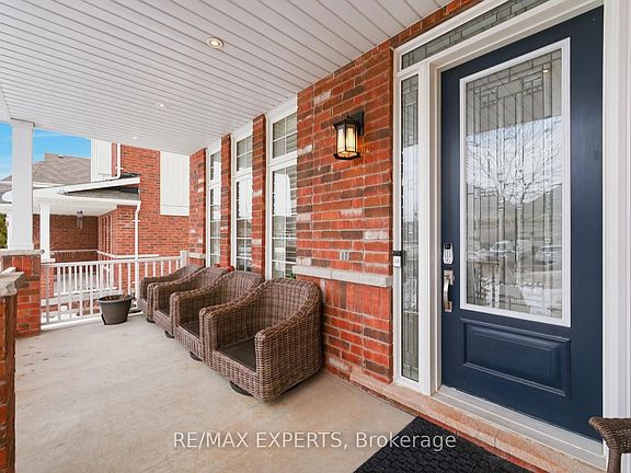 3rd image of 11 Collier Cres