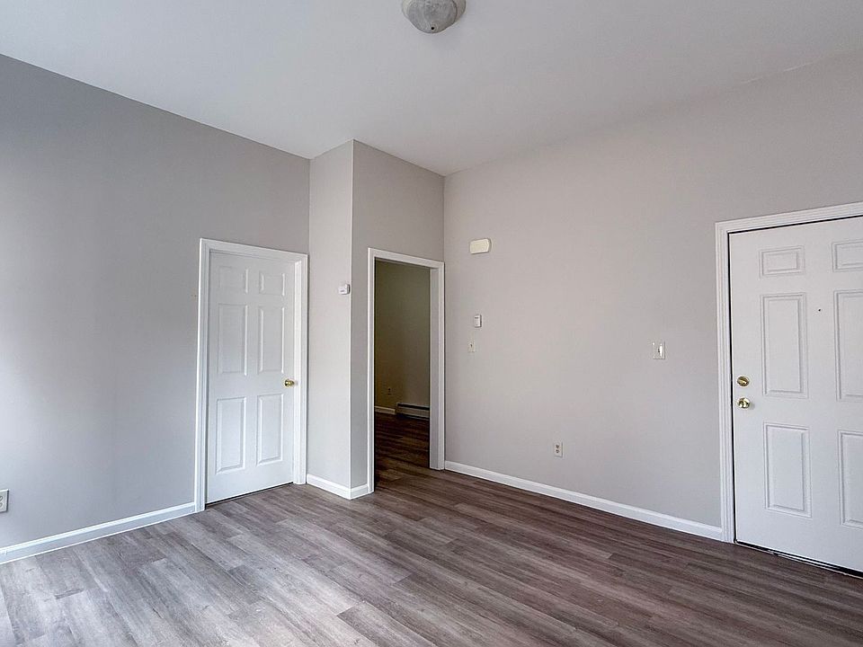 1st image of 16-18 Elmer St #1W