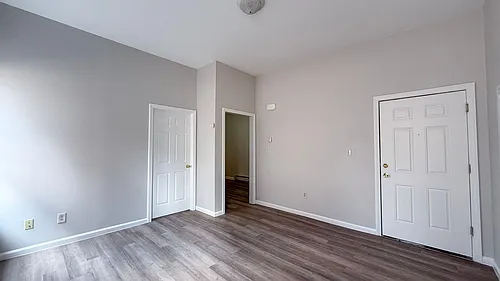 16-18 Elmer St Photo 1