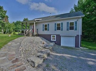 284 Roundabout Way, Union Dale, PA 18470