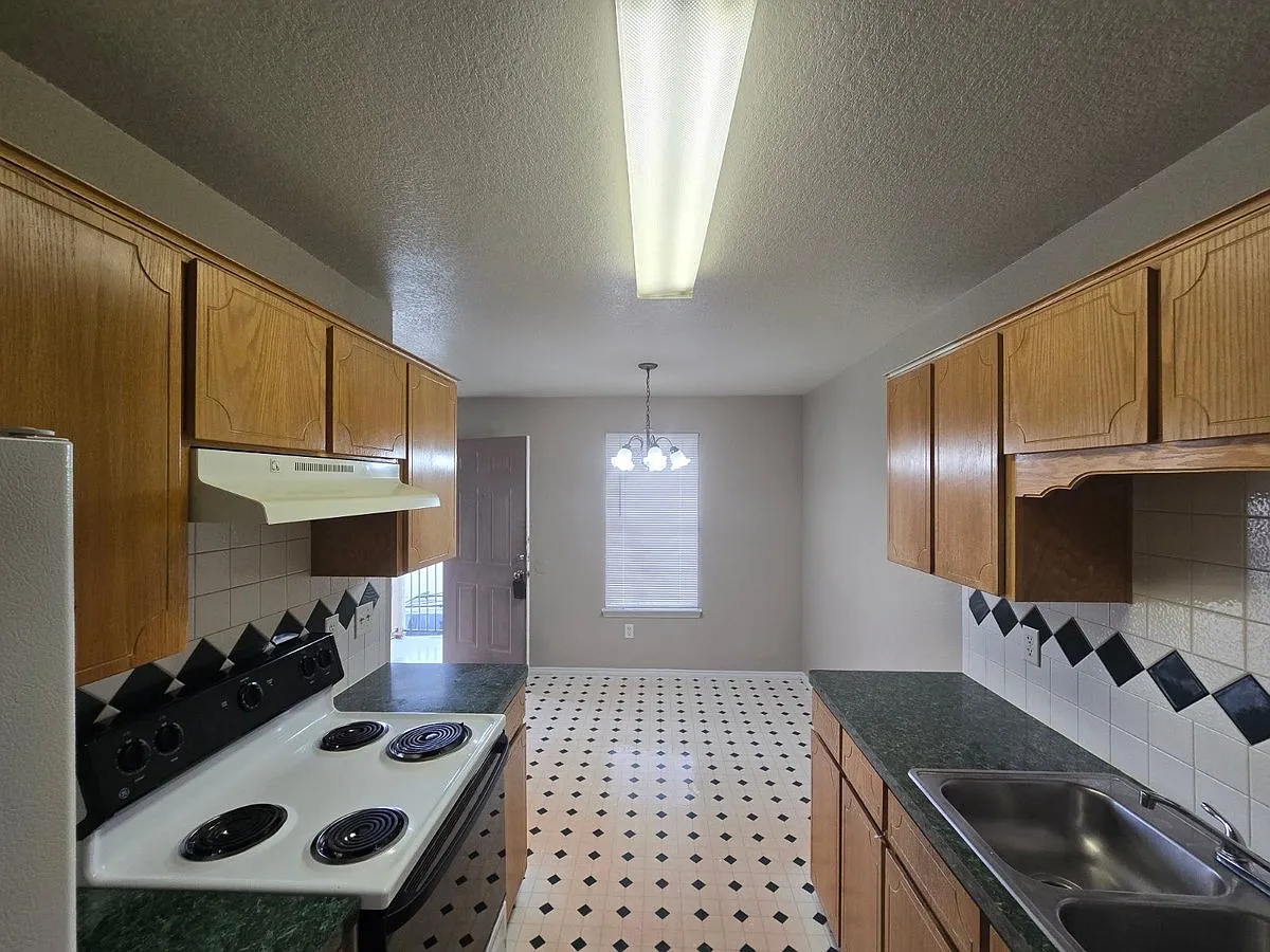1306 Dugger Circle - 1306DuggerD — Photo 4