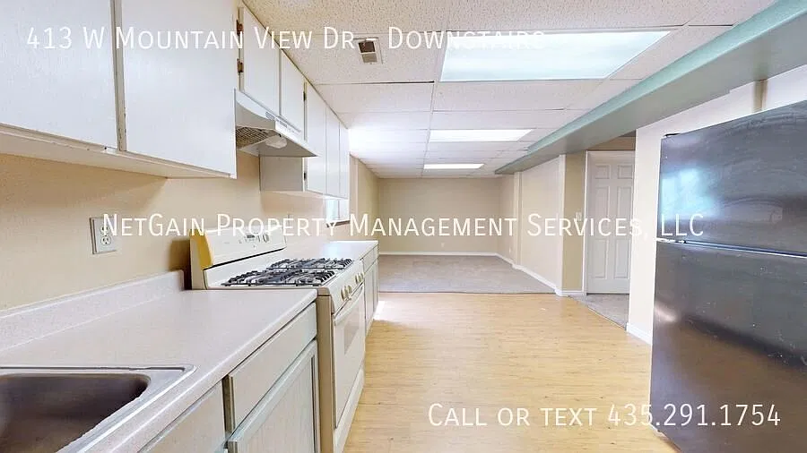 3 Bedroom Basement Apartment — Photo 2