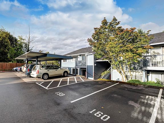 5th image of 16817 Larch Way Unit E101