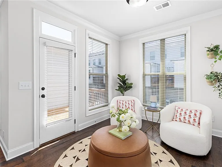 301 Marlowe Aly — Photo 23