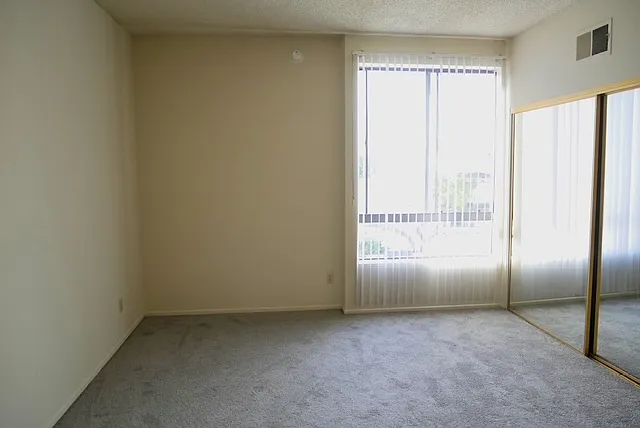 15045 Dickens St #205 — Photo 19