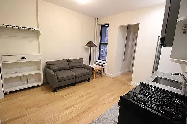 Rented by Luxor Homes & Investment Realty | media 14