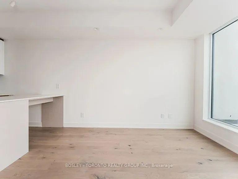 1285 Queen St E #504 — Photo 23