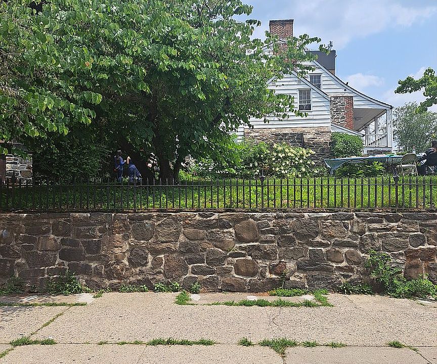 1st image of 4879 Broadway #1B