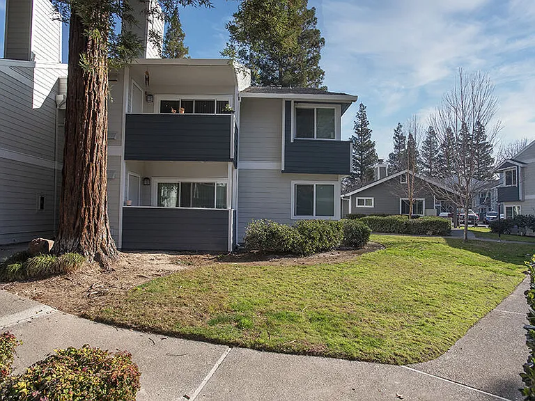 Oak Ridge Apartments — Photo 6