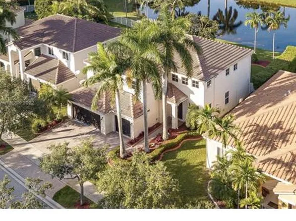 736 Tulip Cir, Fort Lauderdale, FL 33327