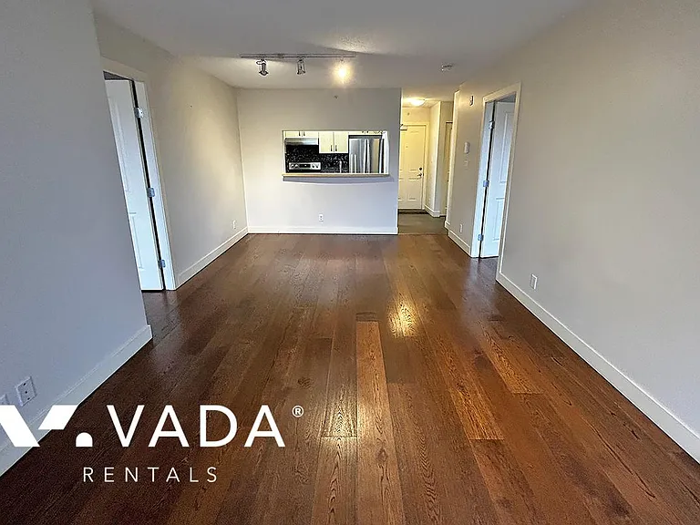3638 Vanness Ave #303 — Photo 3