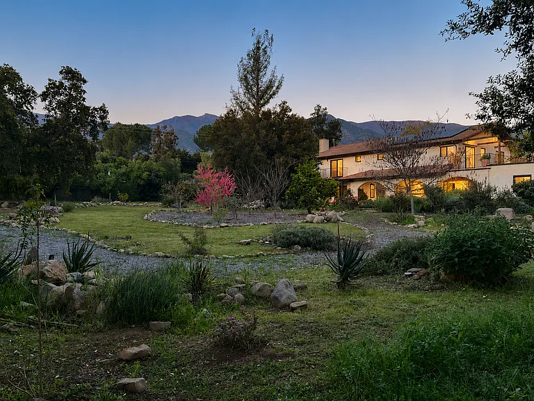 Carne Rd — Photo 1