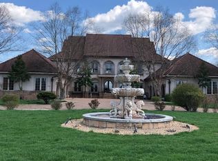 540 W Rivendale Dr, Springfield, MO 65810