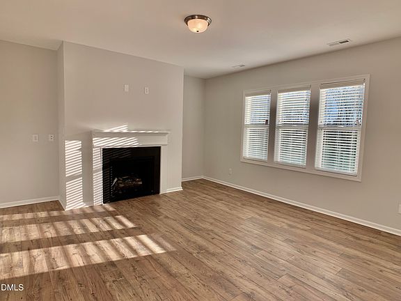 2nd image of 21 Henhouse Ct