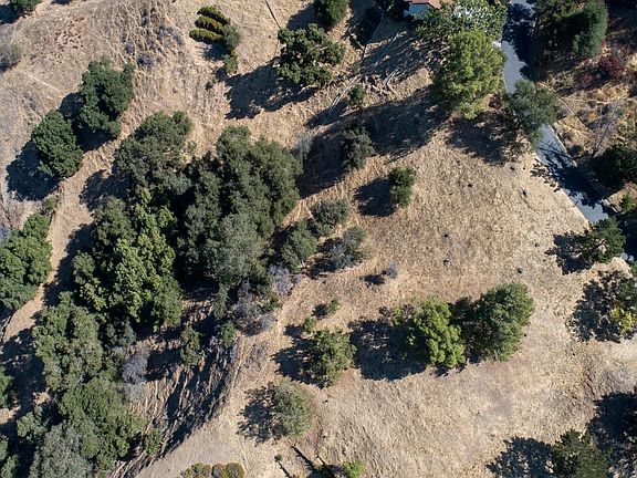 3rd image of 22346 Regnart Rd