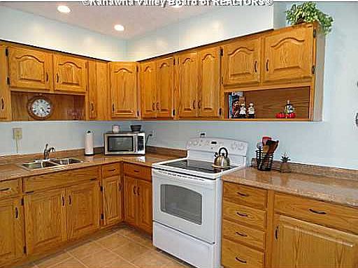 4th image of 137 Miller Dr
