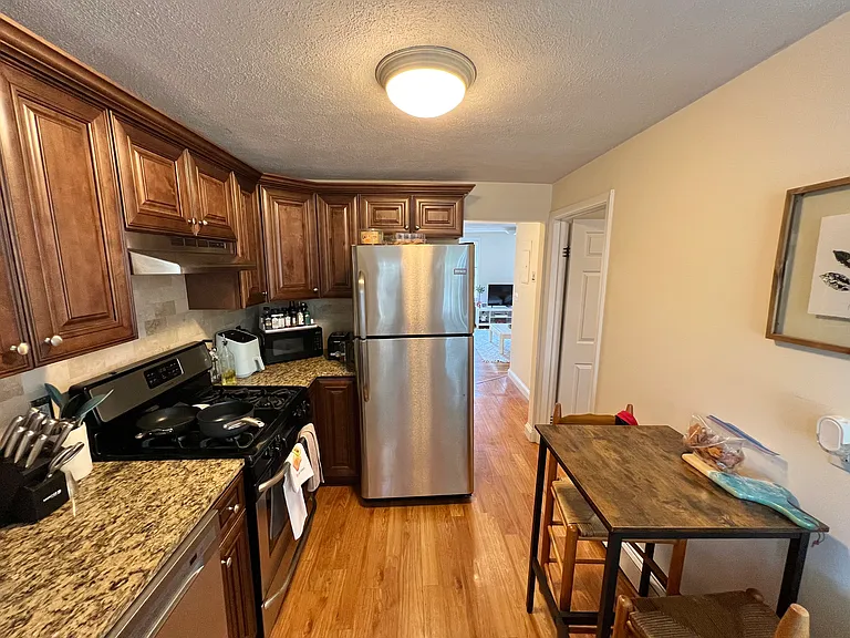 3 Payson Pl #2 — Photo 1