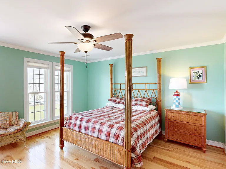 306 Marina Way — Photo 45