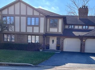 7633 Arquilla Dr, Palos Heights, IL 60463