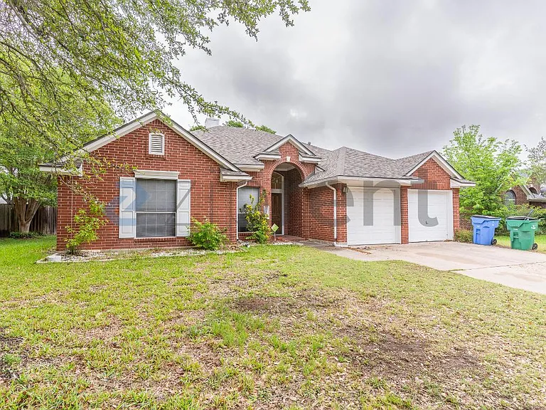 1215 Timber Bend Dr — Photo 25