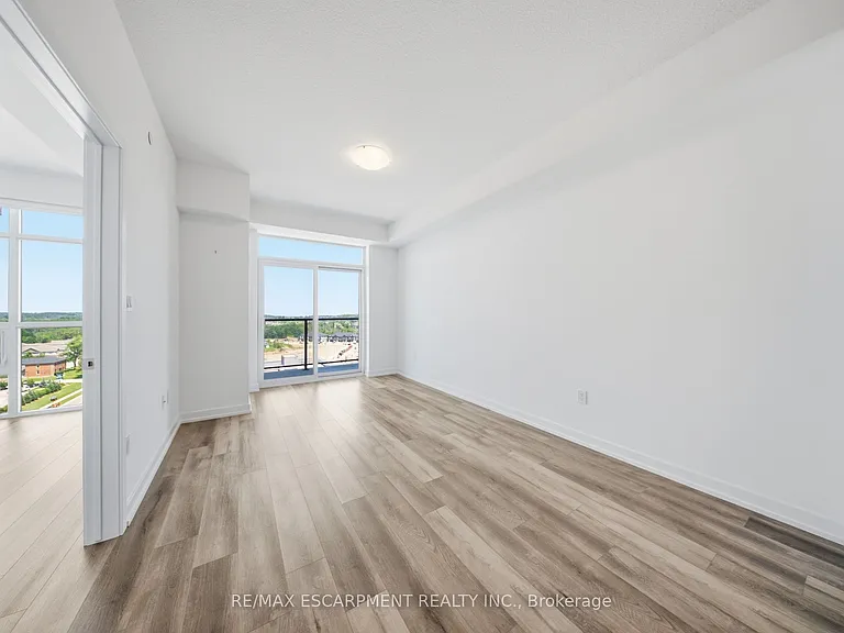 470 Dundas St E #1107 — Photo 15