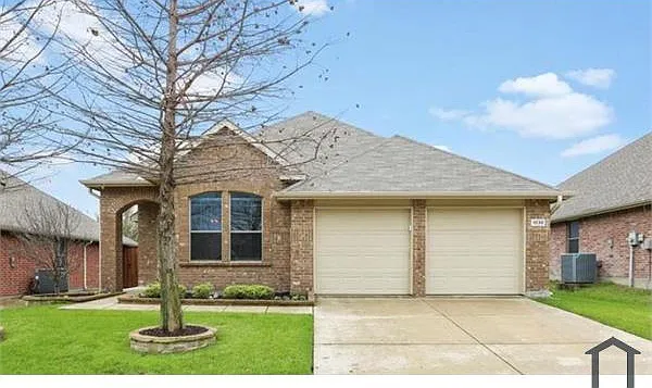 1038 Lancashire Ln