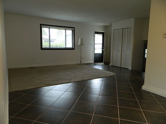 5th image of 3853 Schroeder Dr