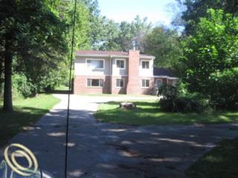 2nd image of 24761 Larkin Ave