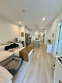 3355 N Southport Ave #2F — Photo 7