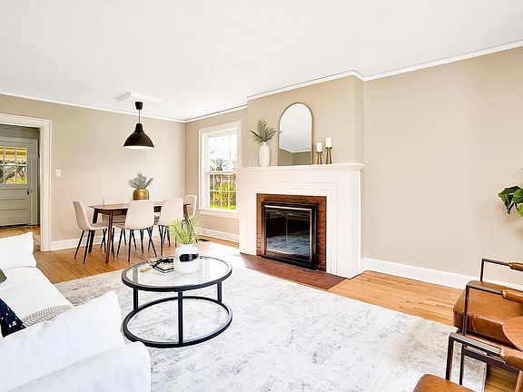 4th image of 206 Thornton Ave