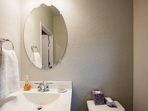 5th image of 8808 Whitter Dr #B