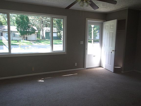 2nd image of 1314 Warwick Dr
