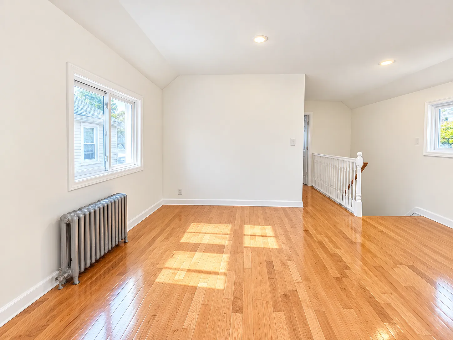 2 bed, 950 sqft, $3,000 — Photo 2