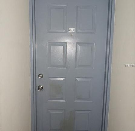 5th image of 4411 Shady Terrace Ln APT 208