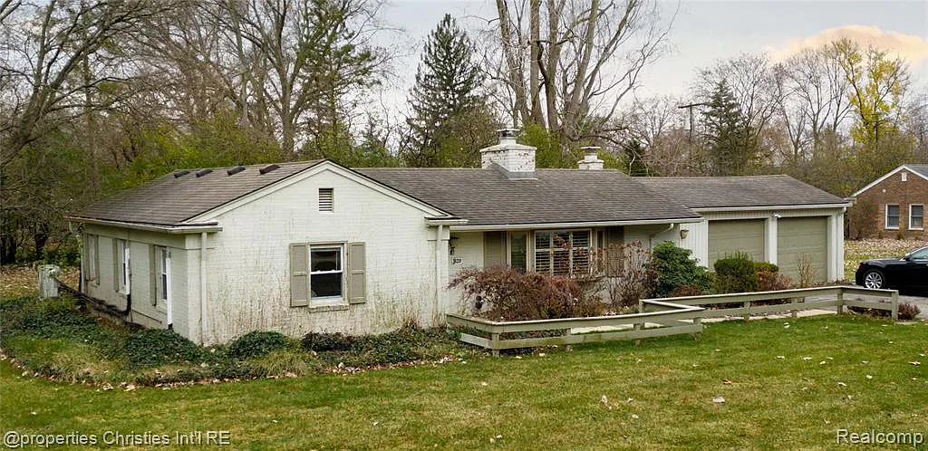 3 bed, 2.0 bath, 1250 sqft, $2,750 — Photo 2