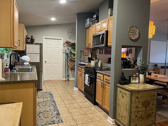 4th image of 3118 Dunkeld Ct
