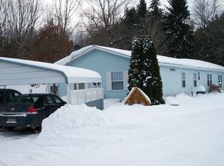 1215 Glen Park Dr, Sparta, MI 49345